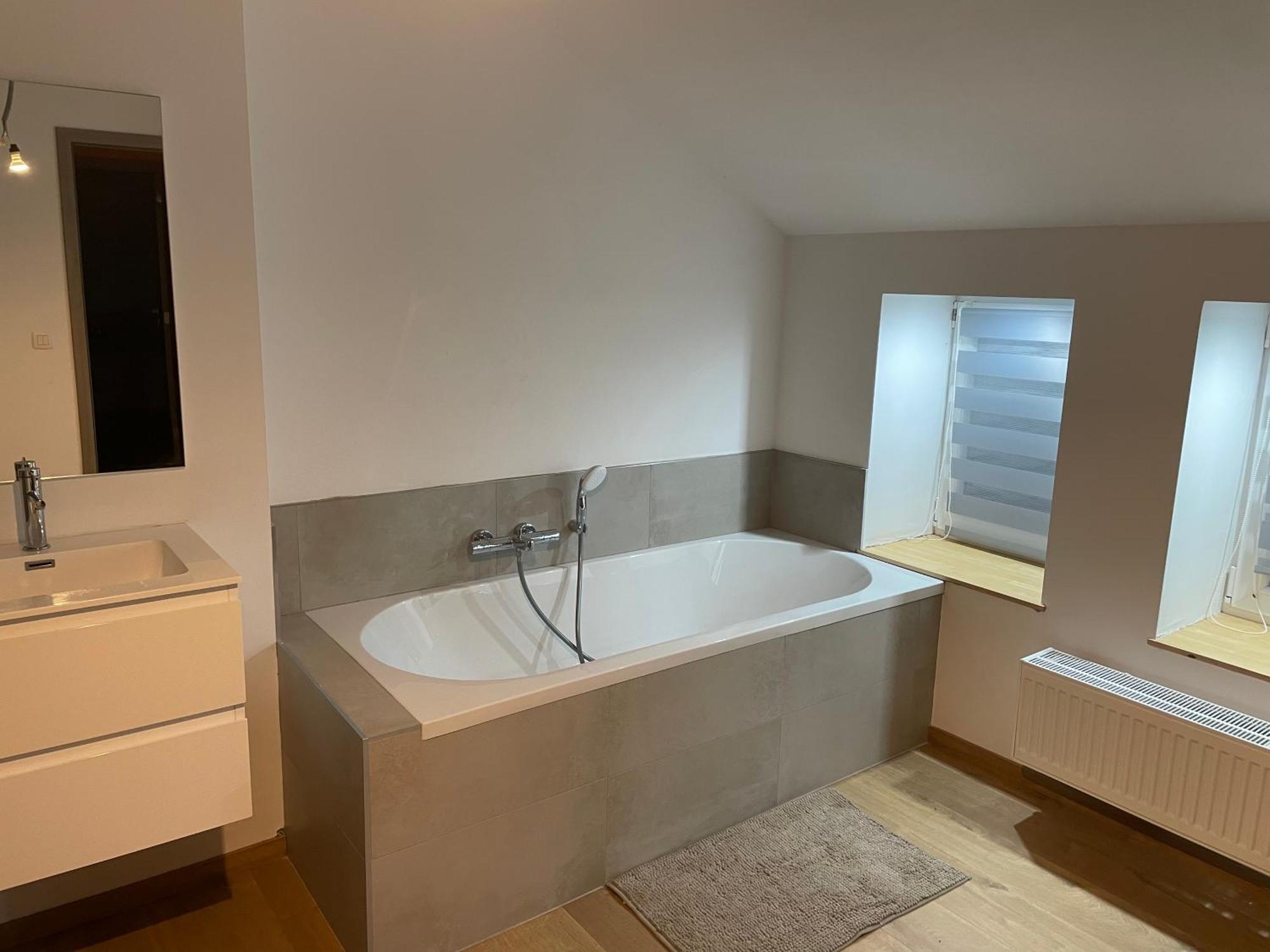 Holiday home La Vieille Ferme Et Son Jacuzzi *